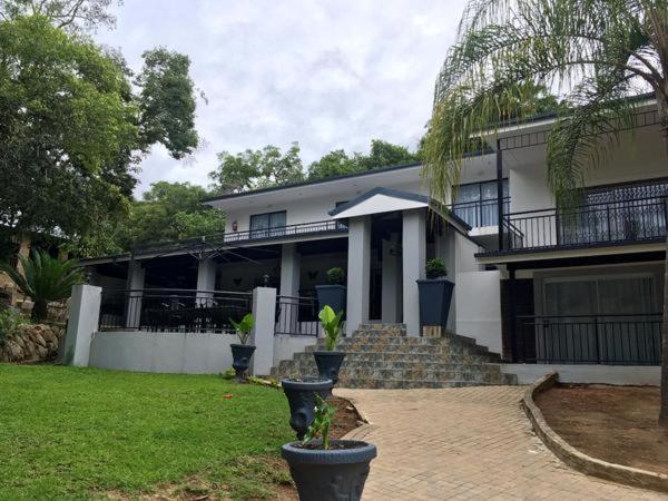 Calla Lily Guesthouse Mbombela Exterior foto