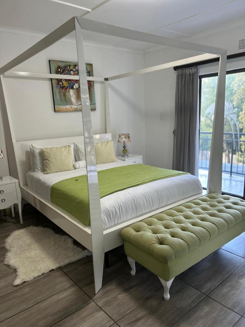 Calla Lily Guesthouse Mbombela Exterior foto