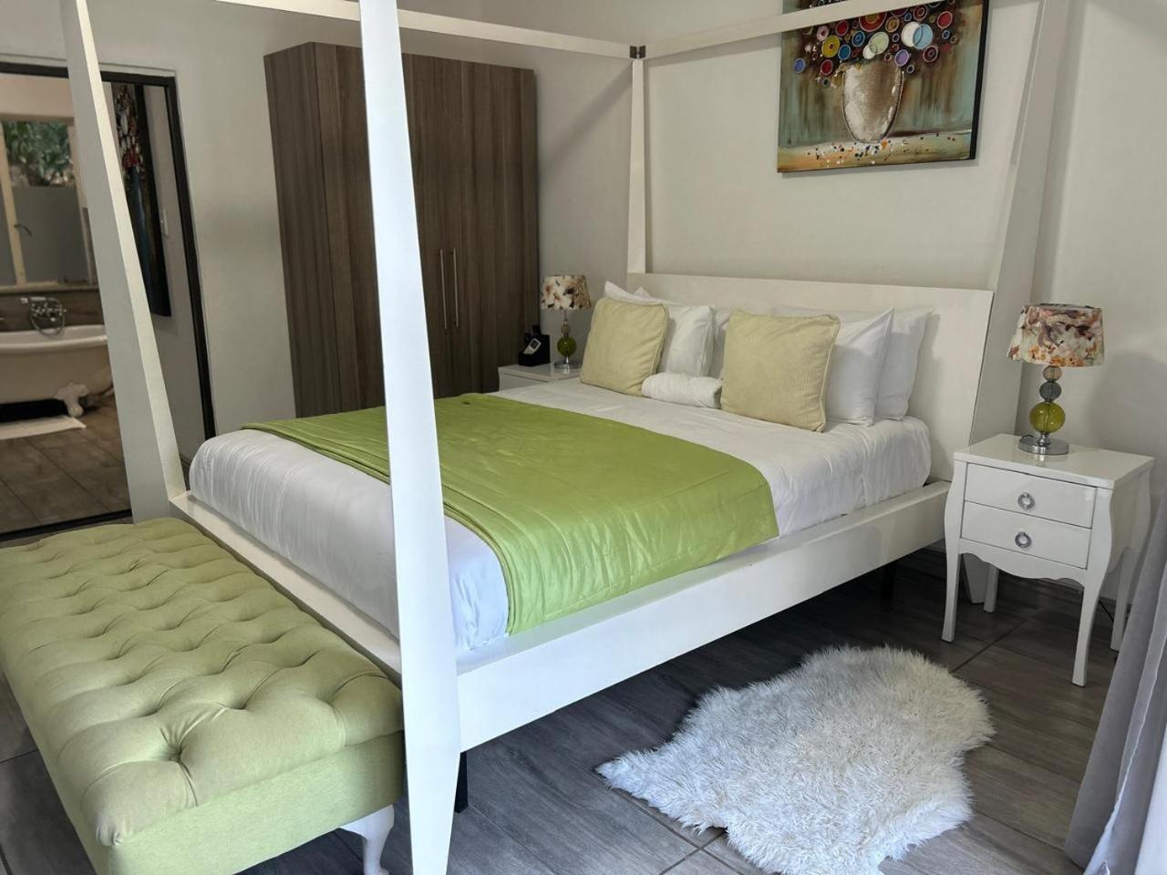 Calla Lily Guesthouse Mbombela Exterior foto