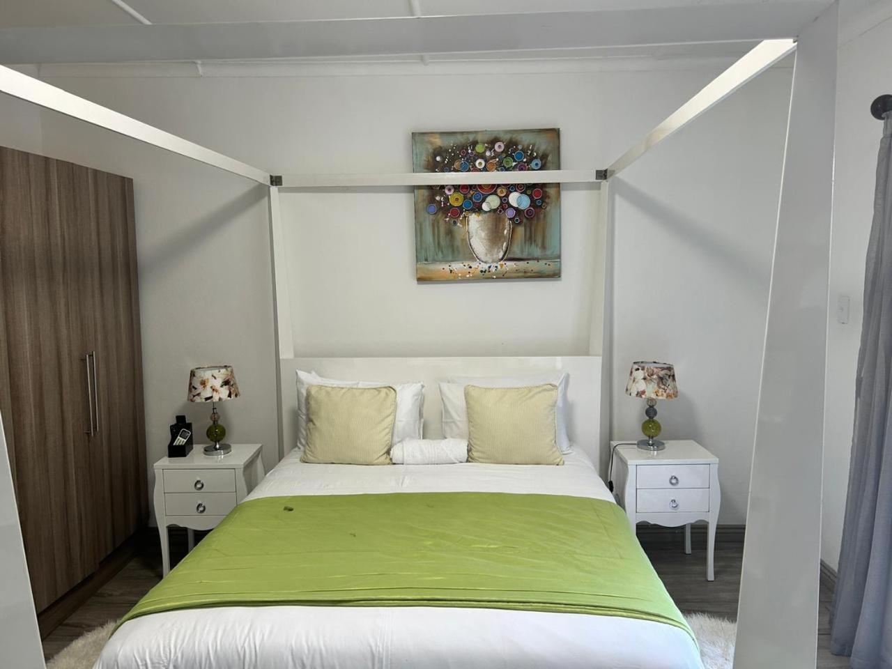 Calla Lily Guesthouse Mbombela Exterior foto
