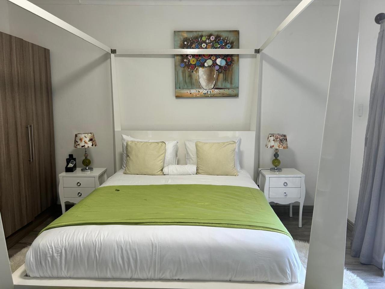 Calla Lily Guesthouse Mbombela Exterior foto