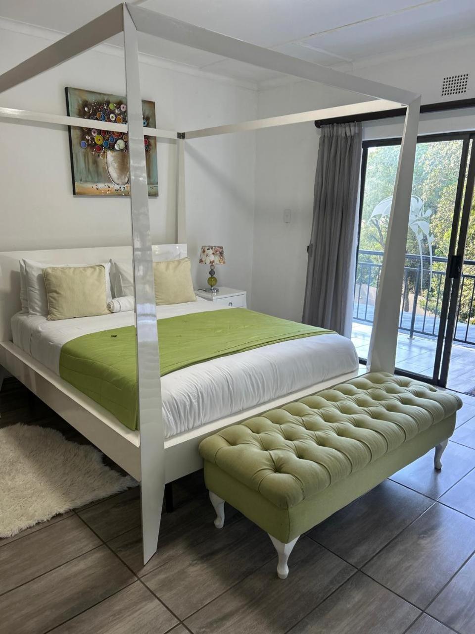 Calla Lily Guesthouse Mbombela Exterior foto
