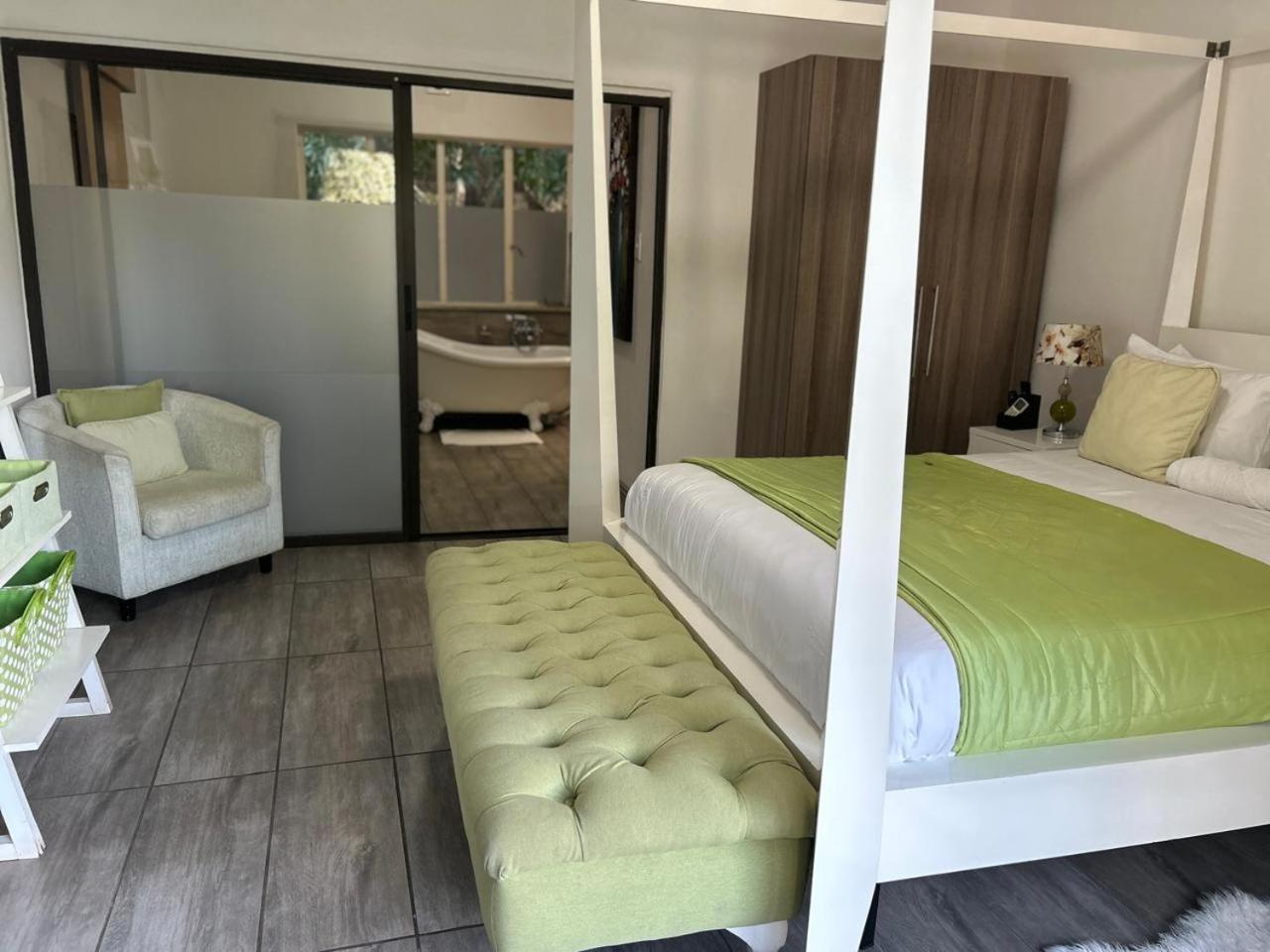 Calla Lily Guesthouse Mbombela Exterior foto